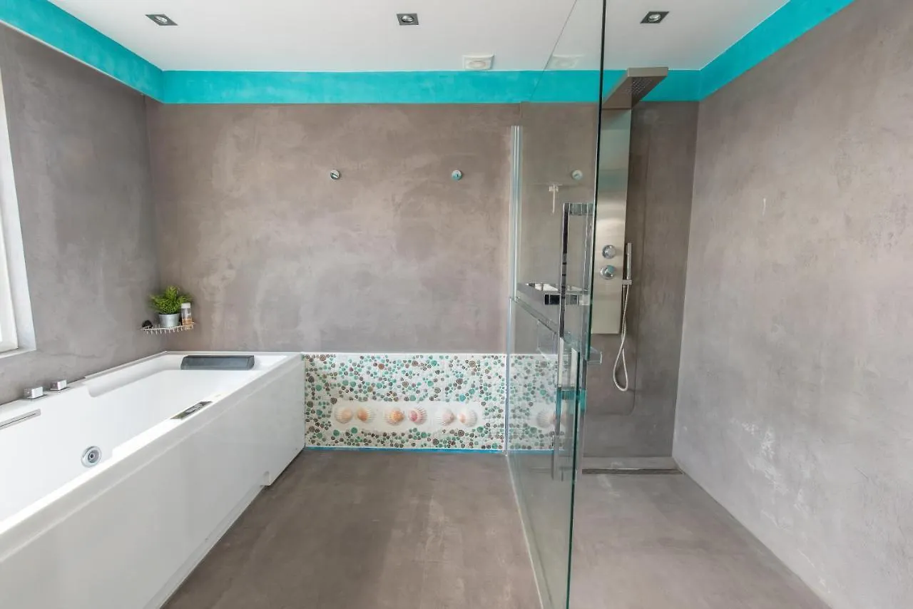 The Waterside Designer Waterfront Oasis Spa & Sauna Terrace Villa Zwanenburg 0*,  Netherlands